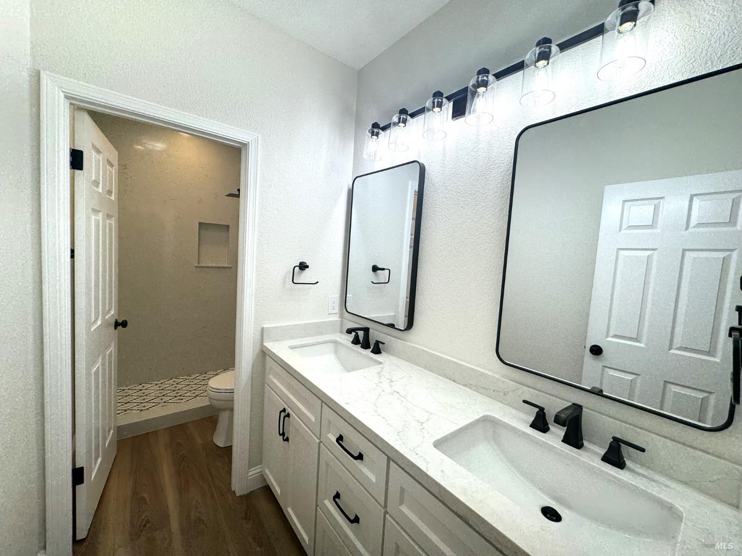 Detail Gallery Image 16 of 53 For 107 St Michael Ct, Cloverdale,  CA 95425 - 3 Beds | 2 Baths