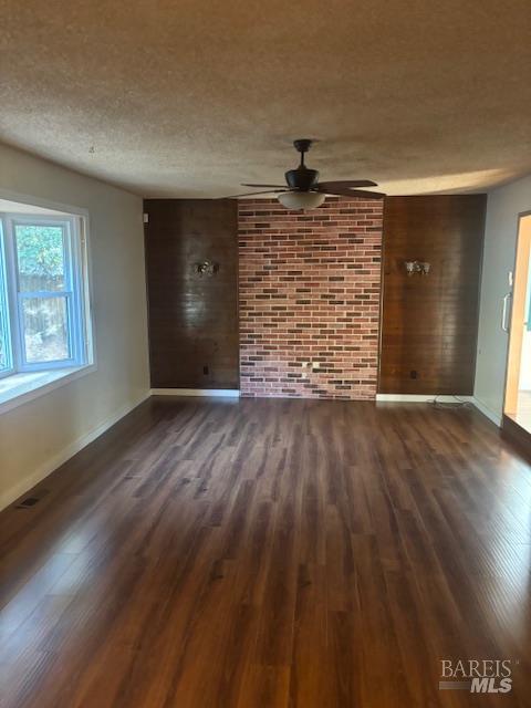 Detail Gallery Image 12 of 18 For 749 Grove St, Sonoma,  CA 95476 - 3 Beds | 2 Baths