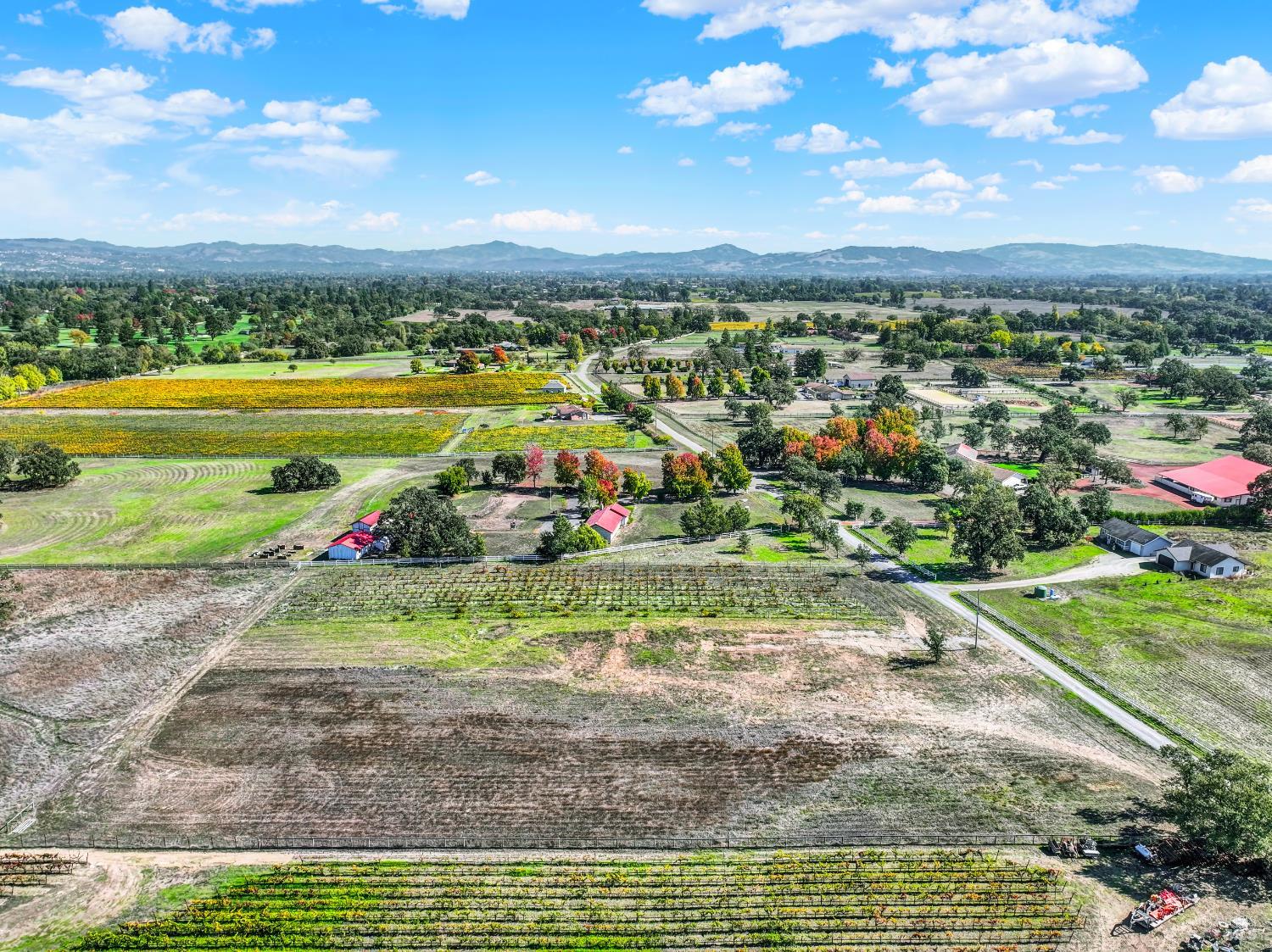 Detail Gallery Image 11 of 24 For 5695 Bravo Toro Ln, Santa Rosa,  CA 95401 - – Beds | – Baths
