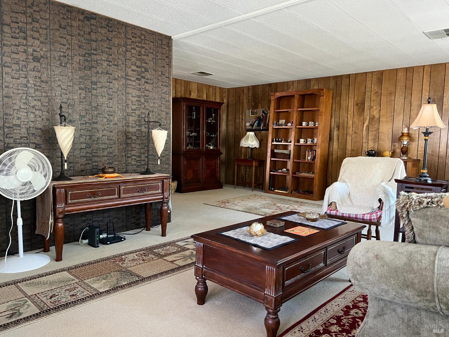 Detail Gallery Image 9 of 31 For 121 Panorama Dr, Novato,  CA 94949 - 2 Beds | 2 Baths