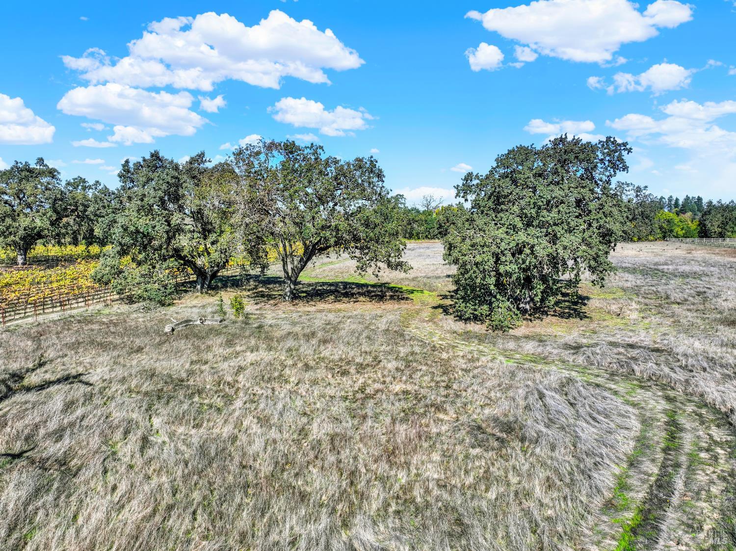 Detail Gallery Image 8 of 24 For 5695 Bravo Toro Ln, Santa Rosa,  CA 95401 - – Beds | – Baths