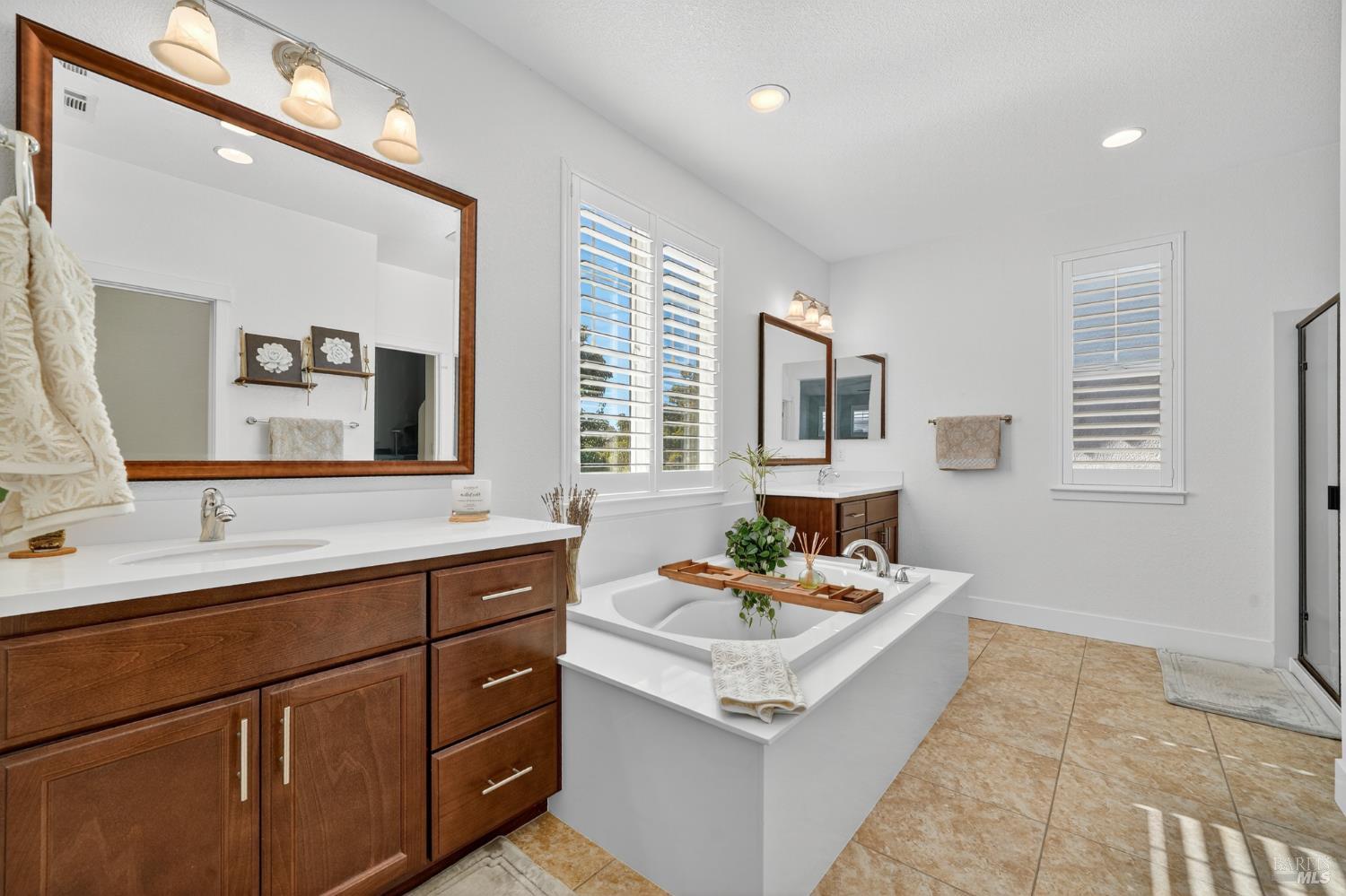 Detail Gallery Image 21 of 31 For 4273 Carnegie Ct, Fairfield,  CA 94534 - 5 Beds | 3 Baths