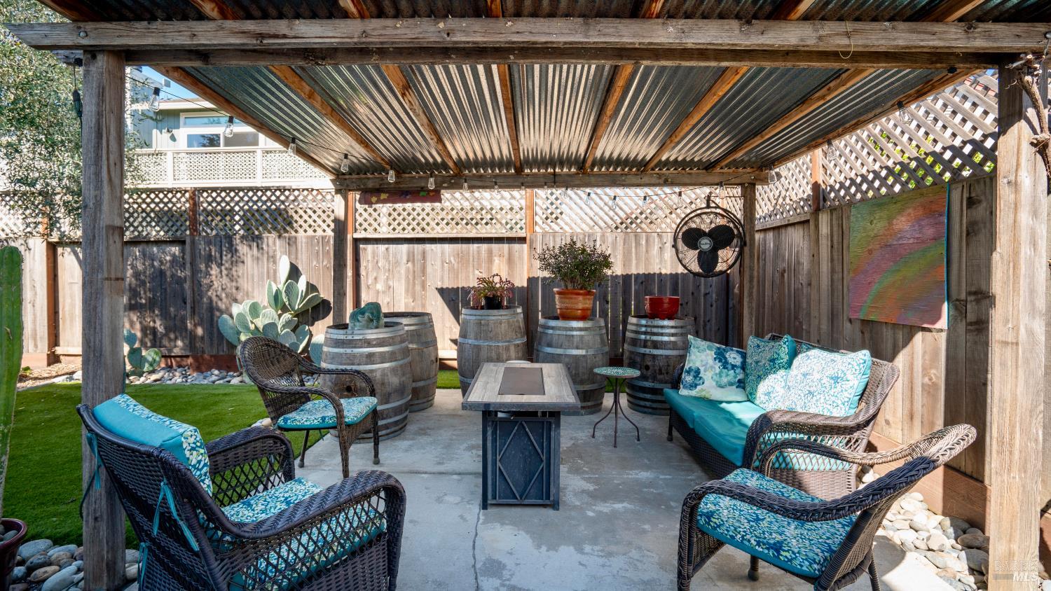 Detail Gallery Image 20 of 30 For 1214 Marque Dr, Rohnert Park,  CA 94928 - 3 Beds | 2 Baths