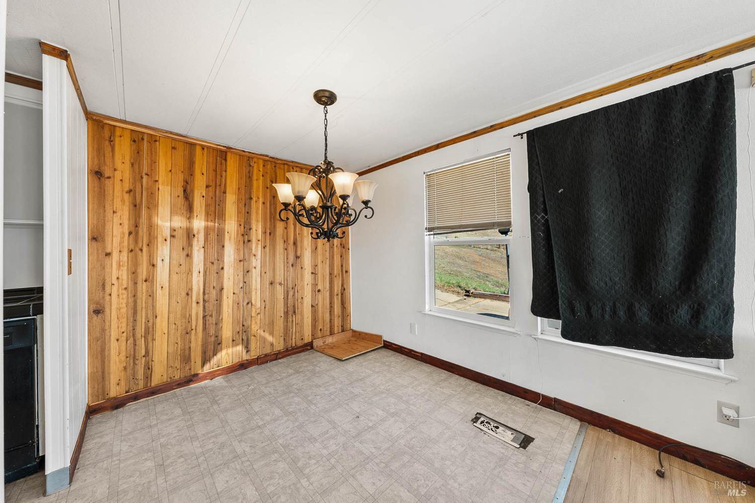 Detail Gallery Image 12 of 50 For 3360 Yuba St, Nice,  CA 95464 - 2 Beds | 2 Baths
