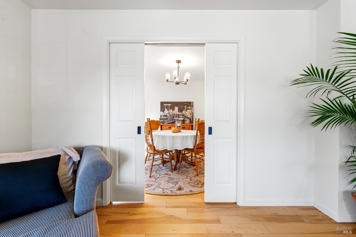 Detail Gallery Image 16 of 64 For 1049 Charlson Way, Napa,  CA 94558 - 3 Beds | 2 Baths