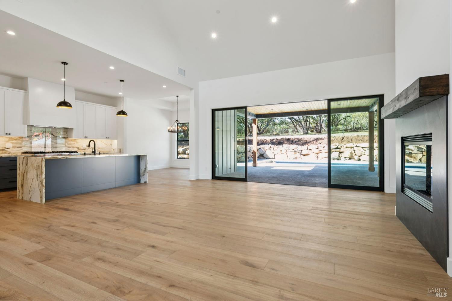 Detail Gallery Image 18 of 79 For 2716 Rollo Rd, Santa Rosa,  CA 95404 - 4 Beds | 3/1 Baths