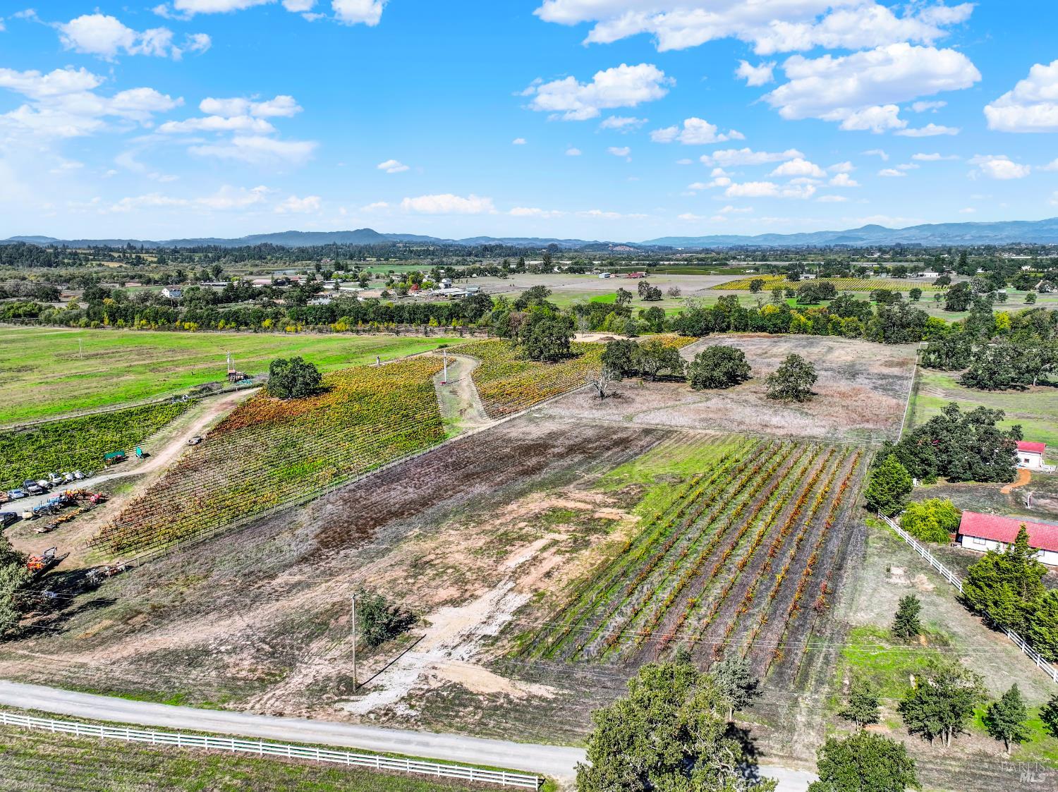 Detail Gallery Image 14 of 24 For 5695 Bravo Toro Ln, Santa Rosa,  CA 95401 - – Beds | – Baths