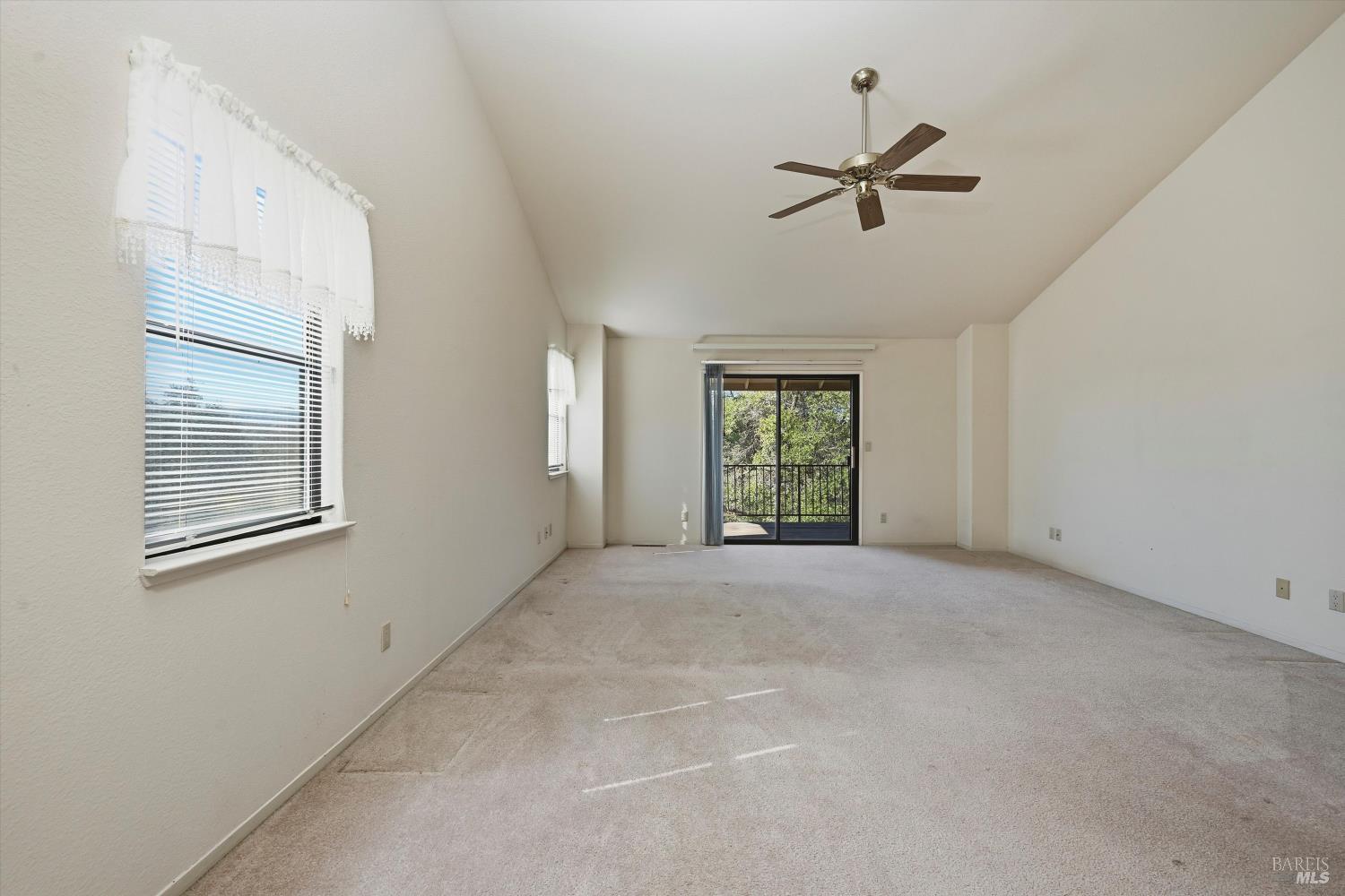 Detail Gallery Image 18 of 47 For 16261 Conestoga Rd, Hidden Valley Lake,  CA 95467 - 3 Beds | 2/1 Baths