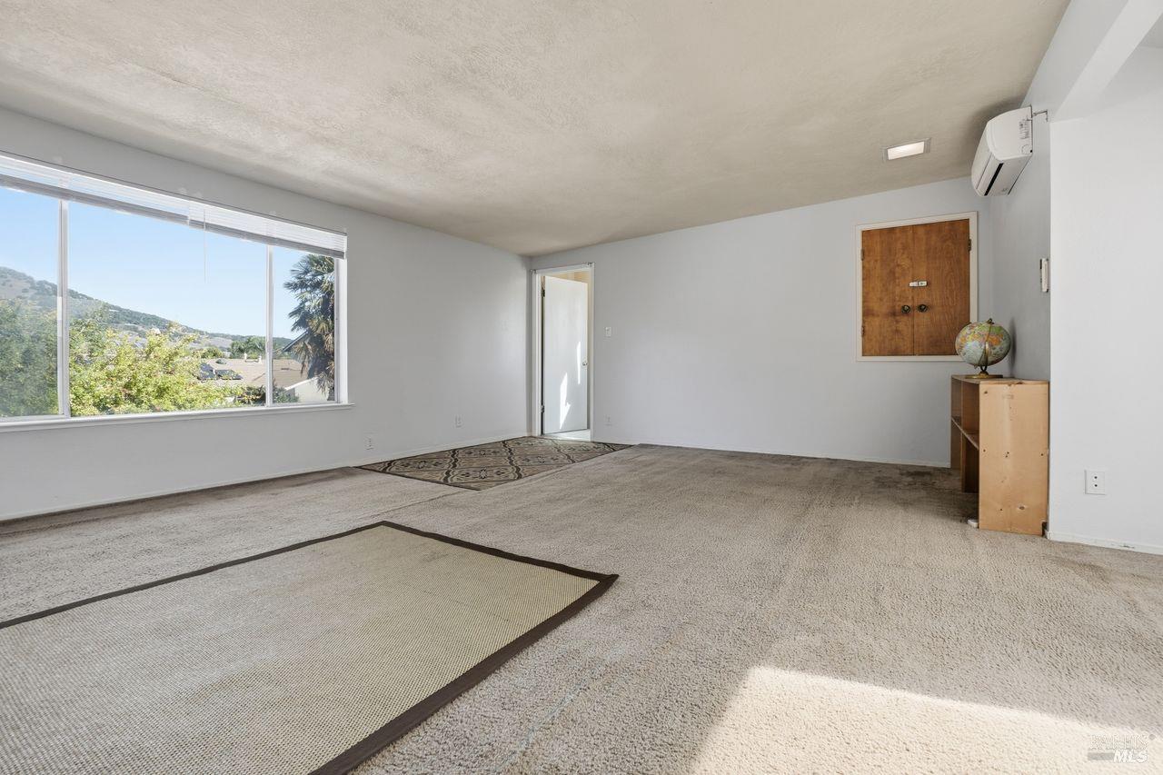 Detail Gallery Image 19 of 45 For 85 San Carlos Way, Novato,  CA 94945 - 4 Beds | 3 Baths