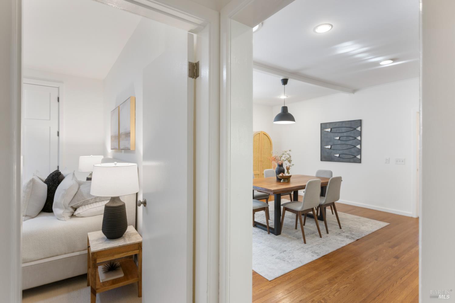 Detail Gallery Image 25 of 67 For 5 Hillside Ave, Kentfield,  CA 94904 - 5 Beds | 3 Baths