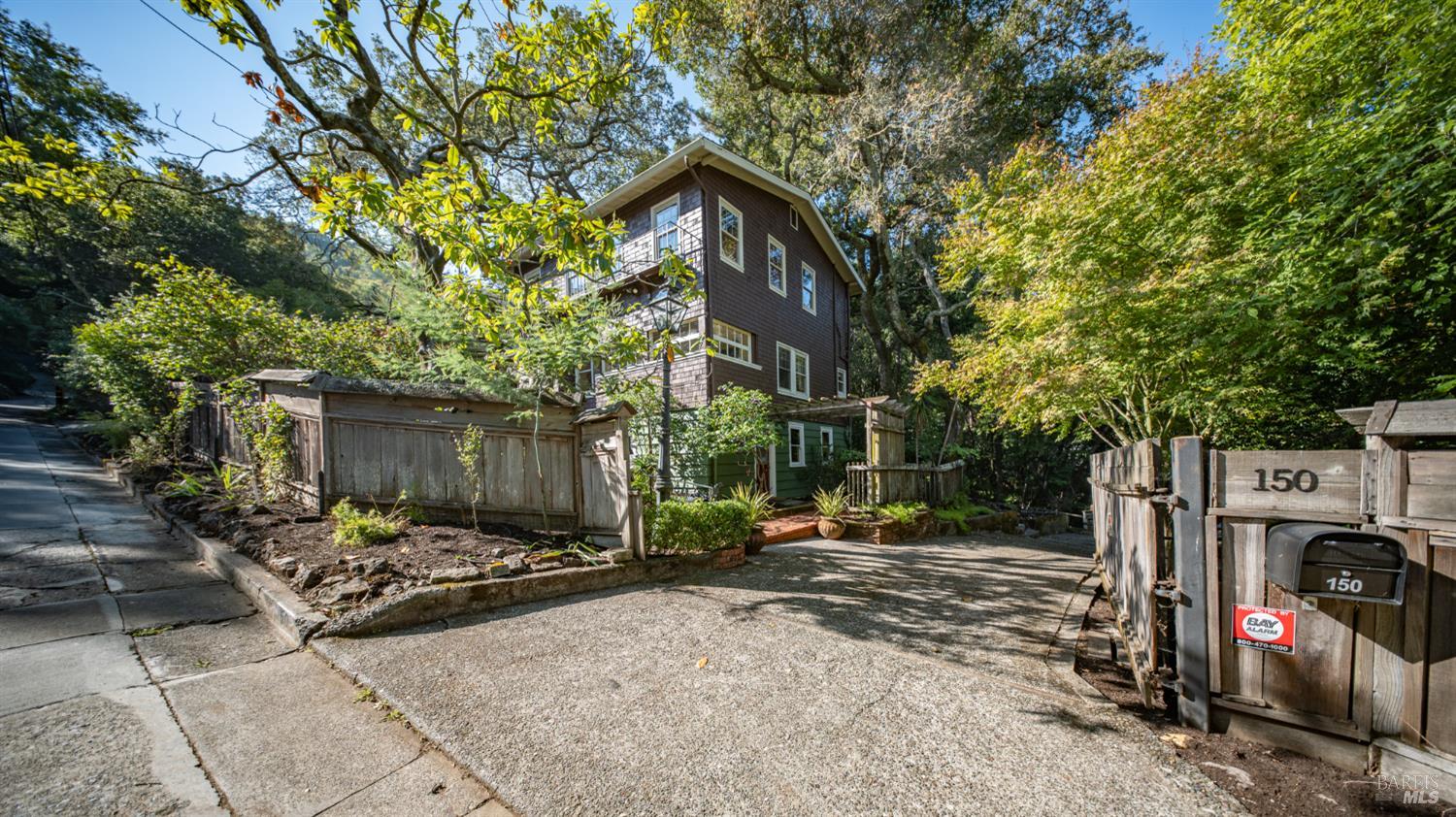 Detail Gallery Image 41 of 77 For 150 Bungalow Ave, San Rafael,  CA 94901 - 4 Beds | 2 Baths