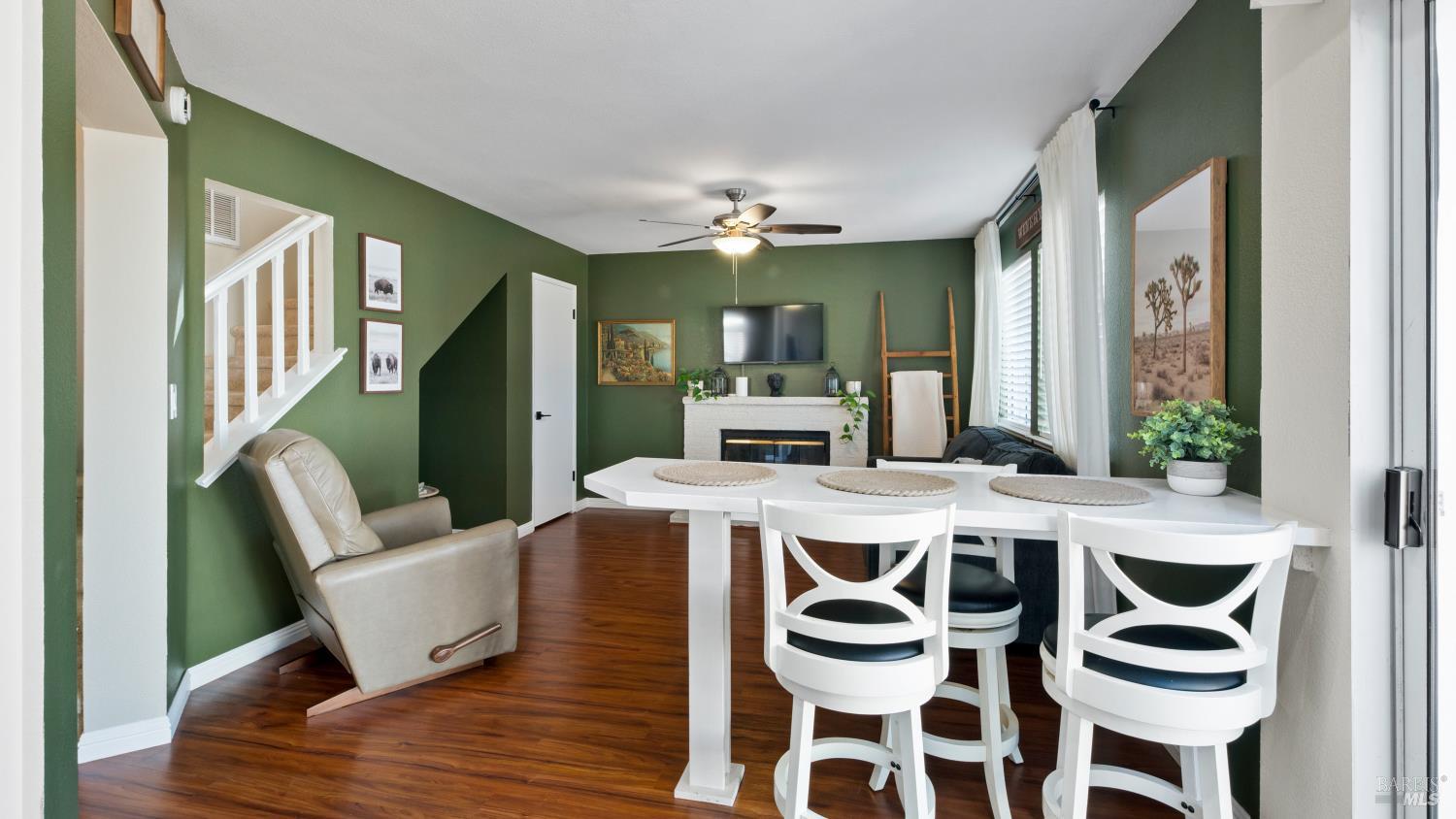 Detail Gallery Image 15 of 36 For 114 Birchwood Ct, Suisun City,  CA 94585 - 3 Beds | 2/1 Baths