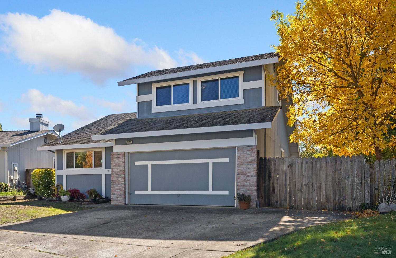 Detail Gallery Image 2 of 27 For 1511 Gladstone Way, Rohnert Park,  CA 94928 - 3 Beds | 2 Baths