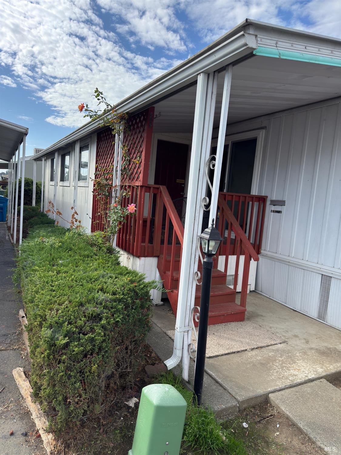 Detail Gallery Image 3 of 24 For 76 Heliotrope St, Vallejo,  CA 94589 - 2 Beds | 2 Baths