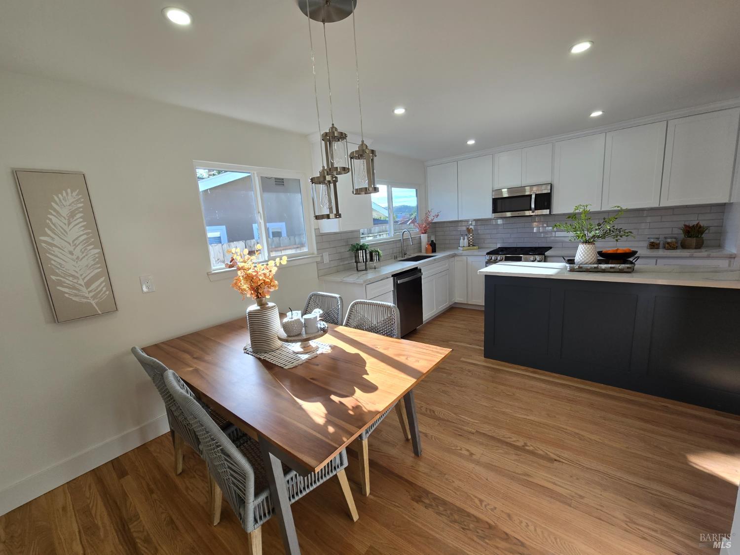 Detail Gallery Image 15 of 31 For 19 Unionstone Dr, San Rafael,  CA 94903 - 3 Beds | 2 Baths