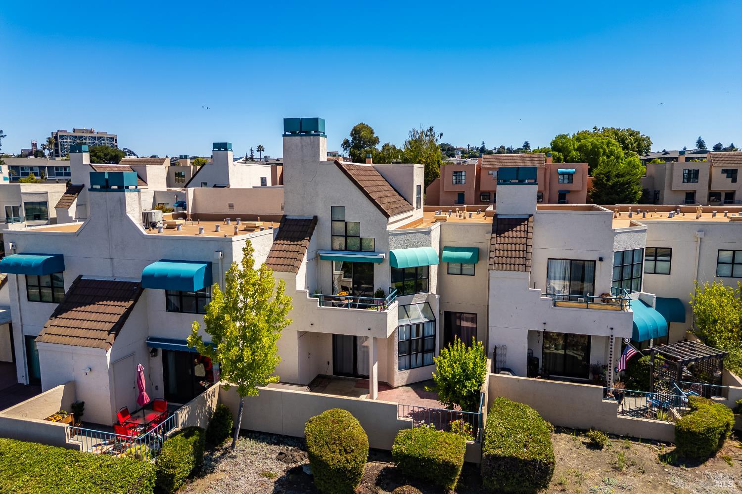 Detail Gallery Image 52 of 56 For 171 Nantucket Ln, Vallejo,  CA 94590 - 1 Beds | 1 Baths