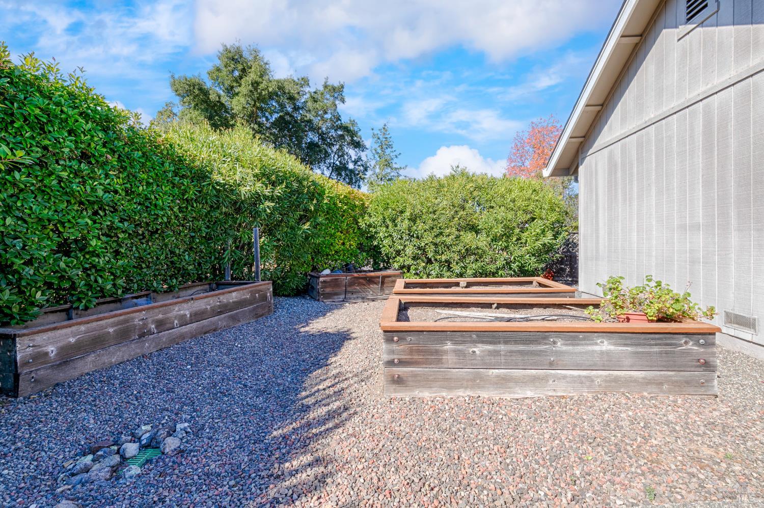 Detail Gallery Image 44 of 56 For 240 Silver Creek Cir, Santa Rosa,  CA 95409 - 3 Beds | 2 Baths