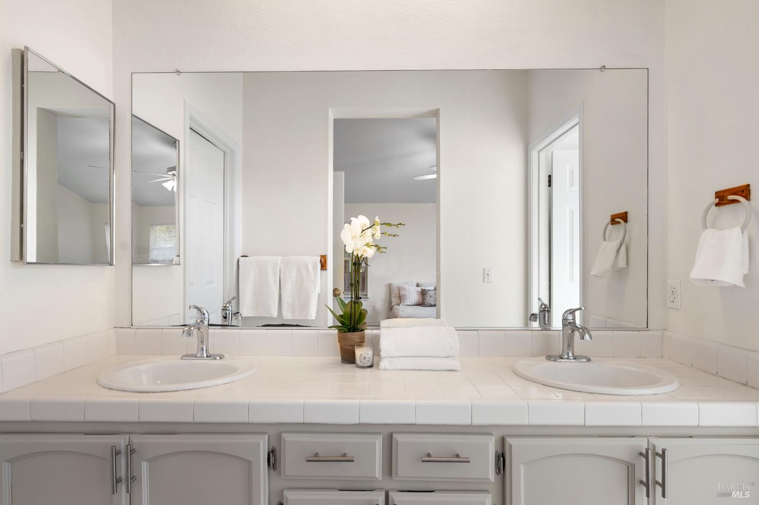 Detail Gallery Image 30 of 42 For 2154 Nw Longhorn Cir, Santa Rosa,  CA 95401 - 3 Beds | 2 Baths