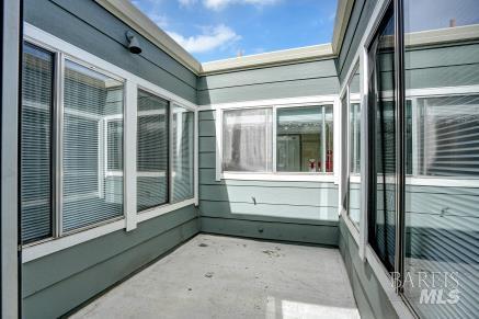 Detail Gallery Image 8 of 28 For 2825 Sundown Cir, Fairfield,  CA 94533 - 2 Beds | 2 Baths