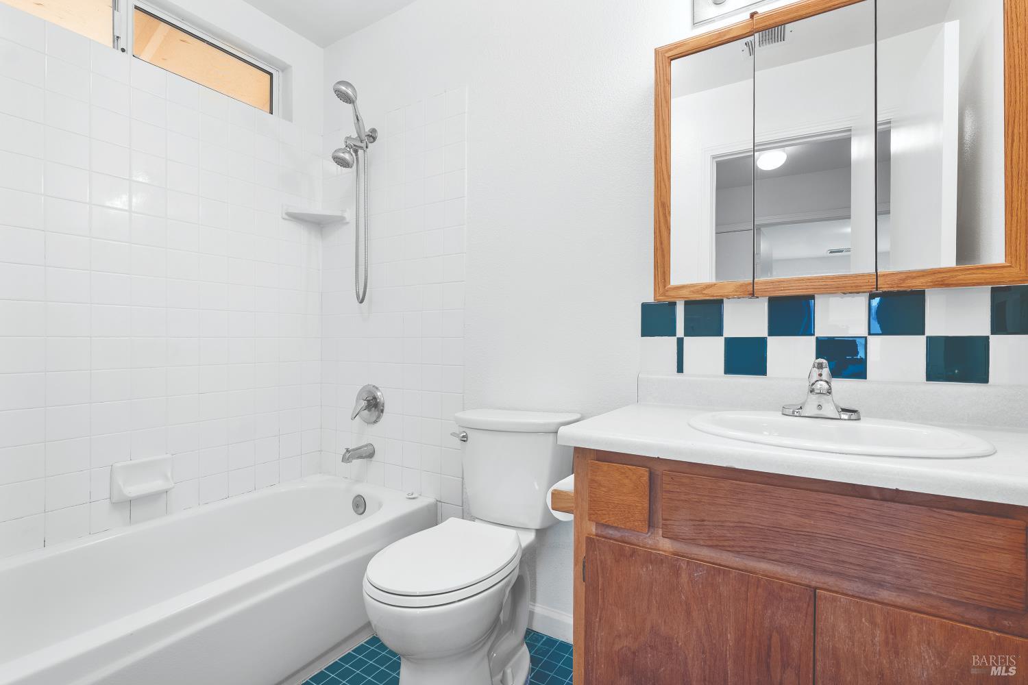 Detail Gallery Image 19 of 30 For 12 Alana Way, Cloverdale,  CA 95425 - 3 Beds | 1/1 Baths