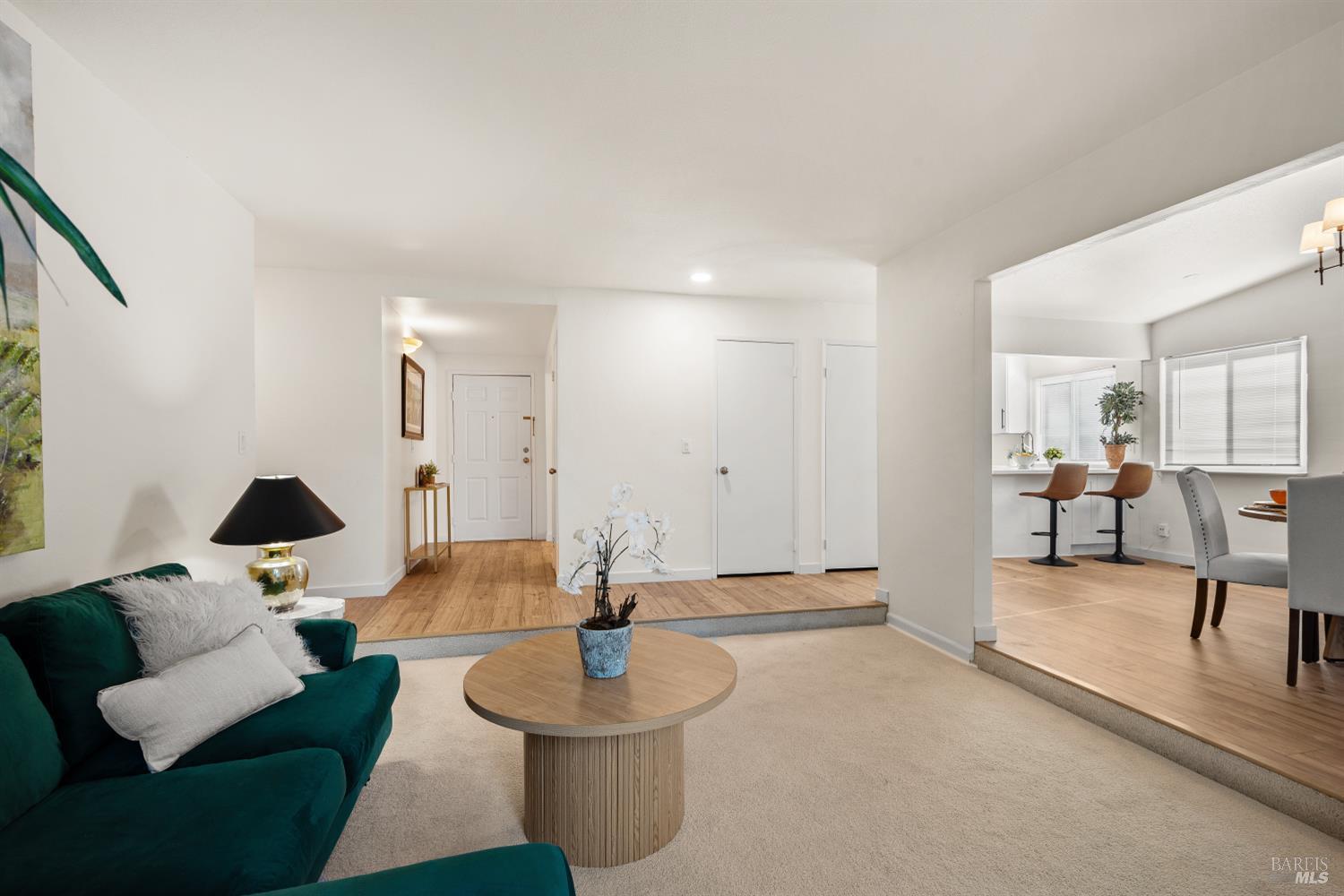 Detail Gallery Image 18 of 35 For 4127 Siskiyou Ave, Santa Rosa,  CA 95405 - 3 Beds | 2 Baths