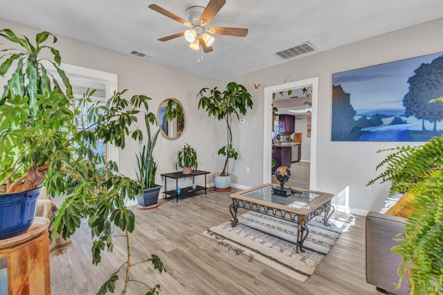 Detail Gallery Image 5 of 28 For 104 Baxter St, Vallejo,  CA 94590 - 2 Beds | 1 Baths