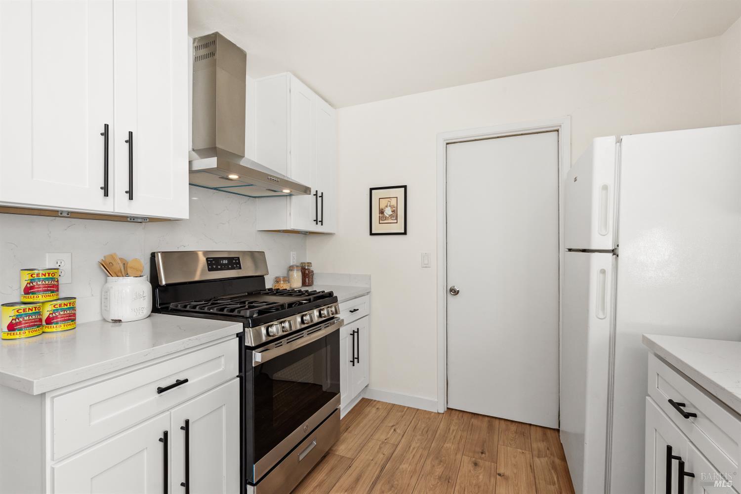 Detail Gallery Image 12 of 35 For 4127 Siskiyou Ave, Santa Rosa,  CA 95405 - 3 Beds | 2 Baths