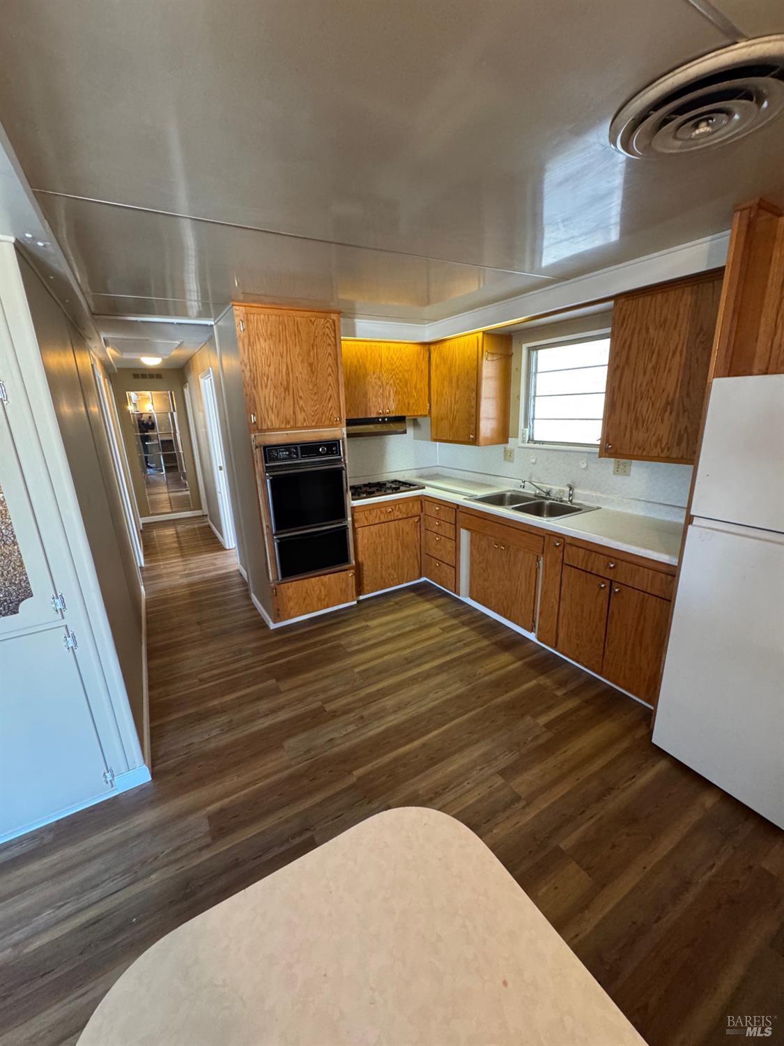 Detail Gallery Image 13 of 24 For 76 Heliotrope St, Vallejo,  CA 94589 - 2 Beds | 2 Baths