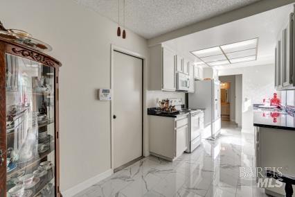 Detail Gallery Image 13 of 28 For 2825 Sundown Cir, Fairfield,  CA 94533 - 2 Beds | 2 Baths