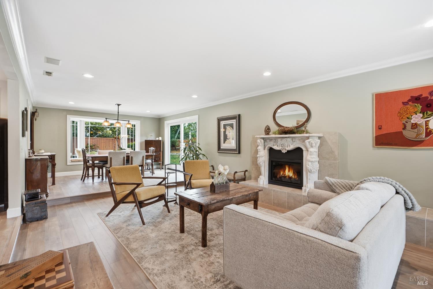 Detail Gallery Image 6 of 40 For 26 Brassie Ct, Novato,  CA 94949 - 5 Beds | 3/1 Baths