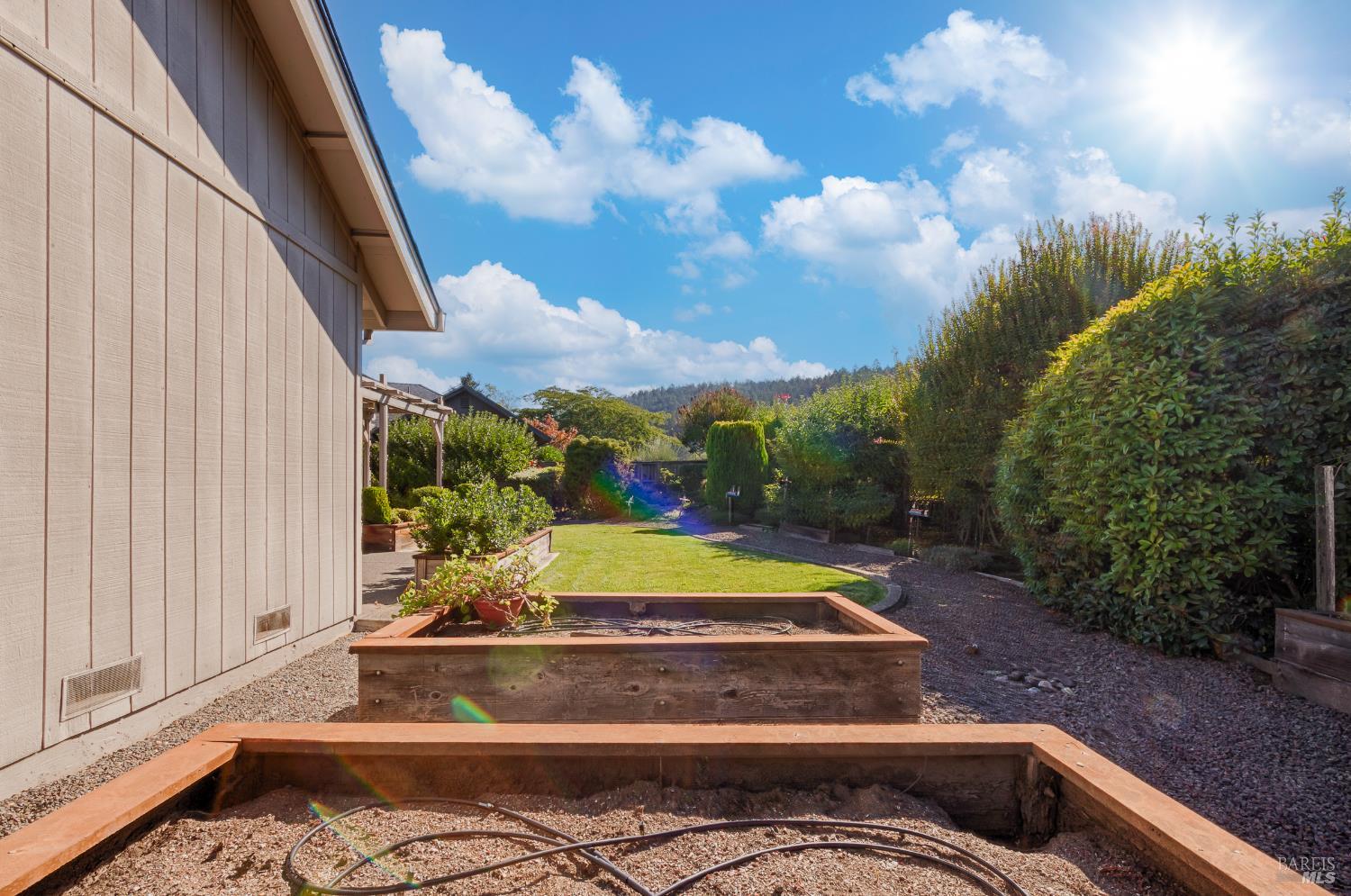 Detail Gallery Image 46 of 56 For 240 Silver Creek Cir, Santa Rosa,  CA 95409 - 3 Beds | 2 Baths