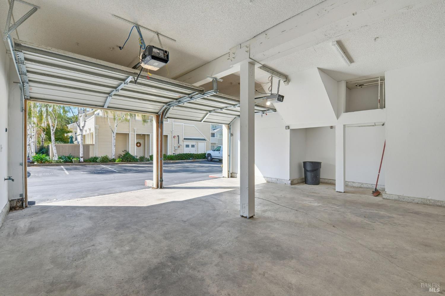 Detail Gallery Image 23 of 27 For 4632 Melody Dr #E,  Concord,  CA 94521 - 2 Beds | 2 Baths