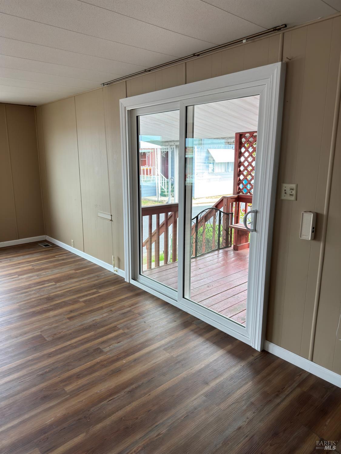 Detail Gallery Image 7 of 24 For 76 Heliotrope St, Vallejo,  CA 94589 - 2 Beds | 2 Baths