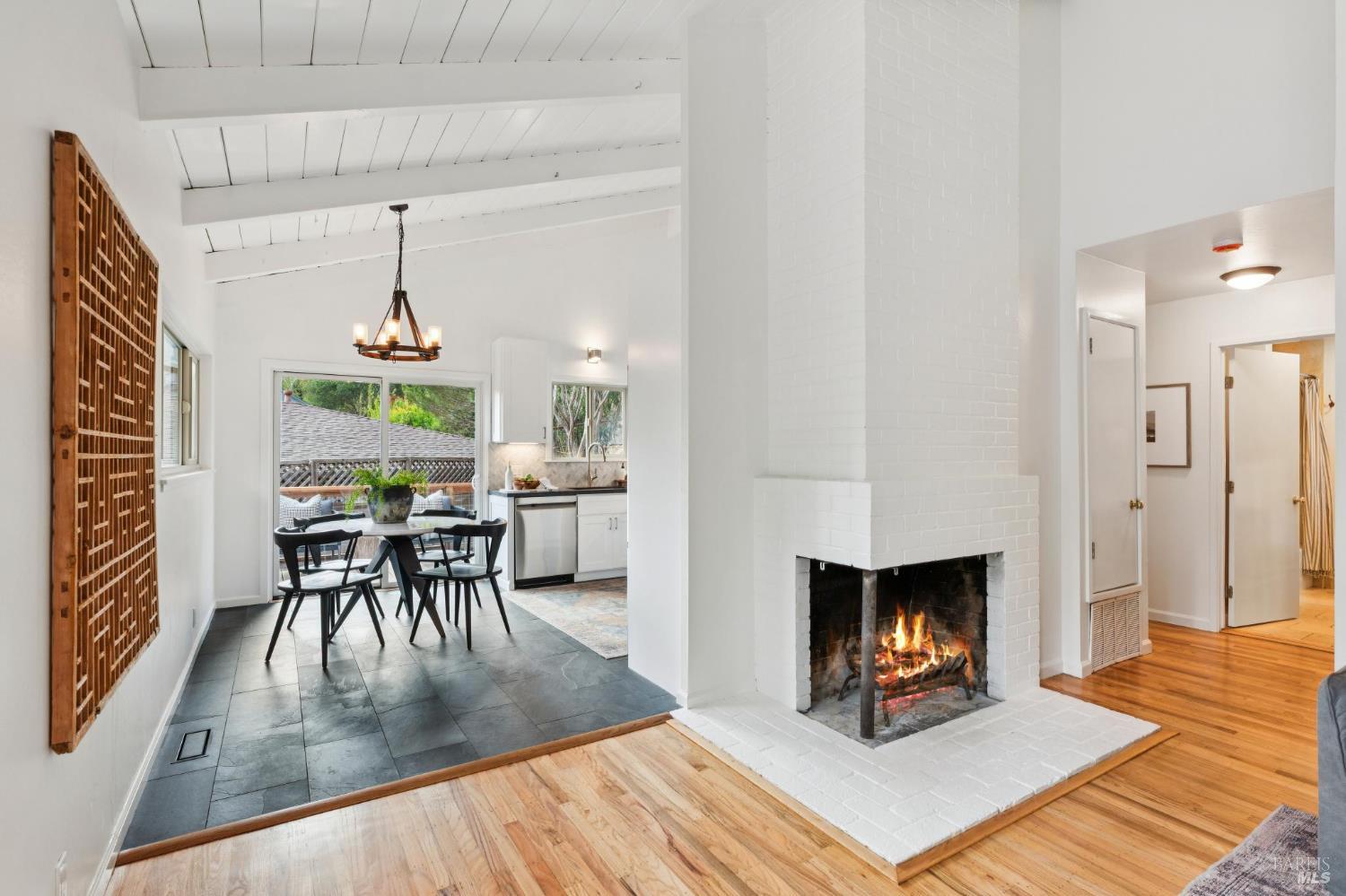 Detail Gallery Image 12 of 62 For 362 Pine Hill Rd, Mill Valley,  CA 94941 - 3 Beds | 2 Baths