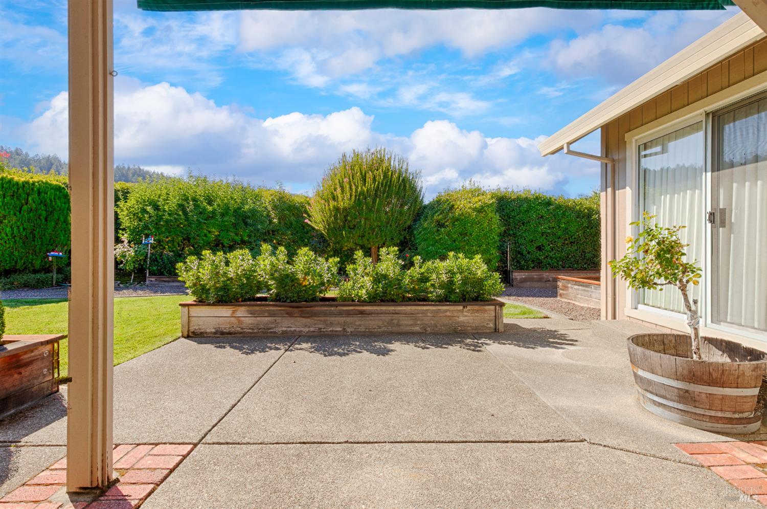 Detail Gallery Image 43 of 56 For 240 Silver Creek Cir, Santa Rosa,  CA 95409 - 3 Beds | 2 Baths