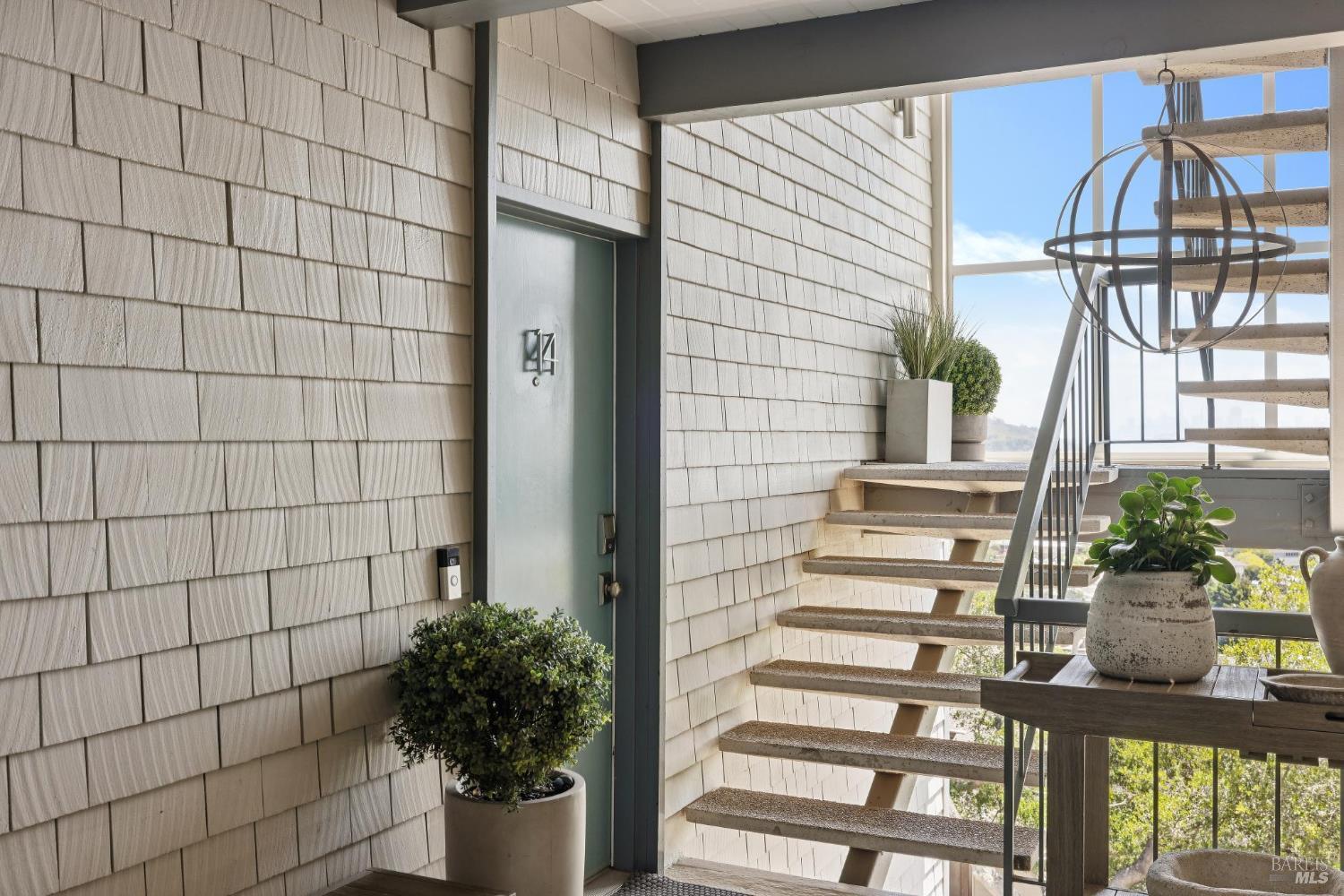 Detail Gallery Image 21 of 27 For 45 Harbor Oak Dr #14,  Tiburon,  CA 94920 - 1 Beds | 1 Baths