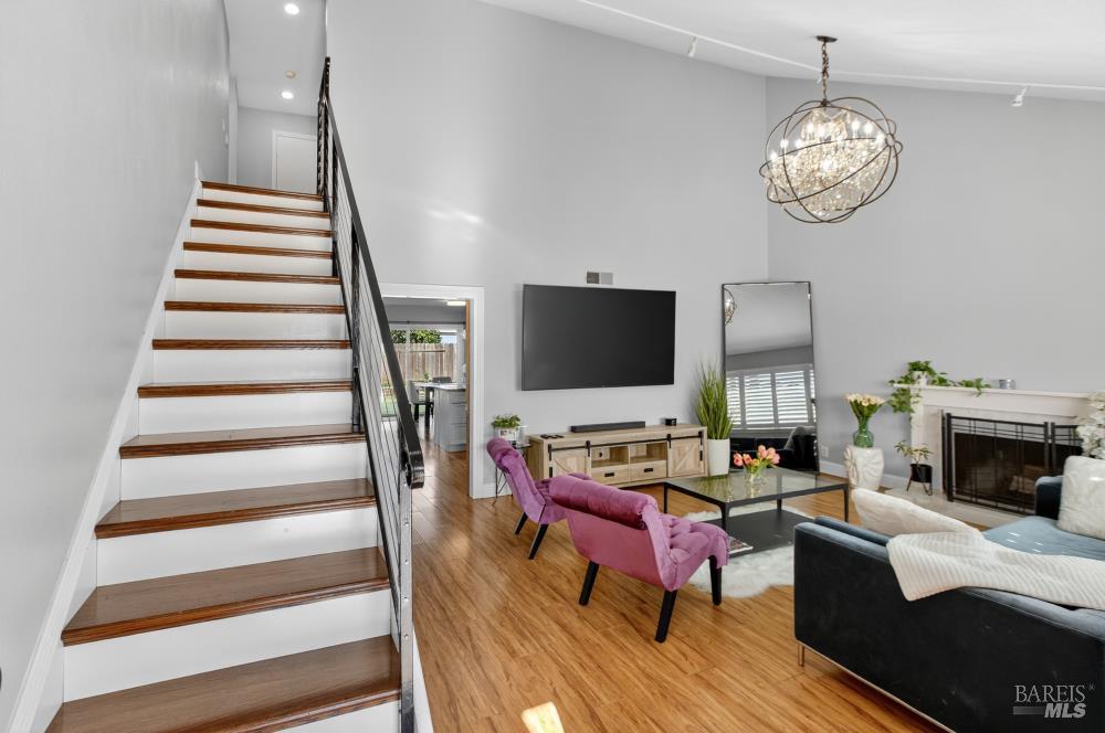 Detail Gallery Image 5 of 62 For 2321 Channing Pl, Fairfield,  CA 94533 - 4 Beds | 2 Baths