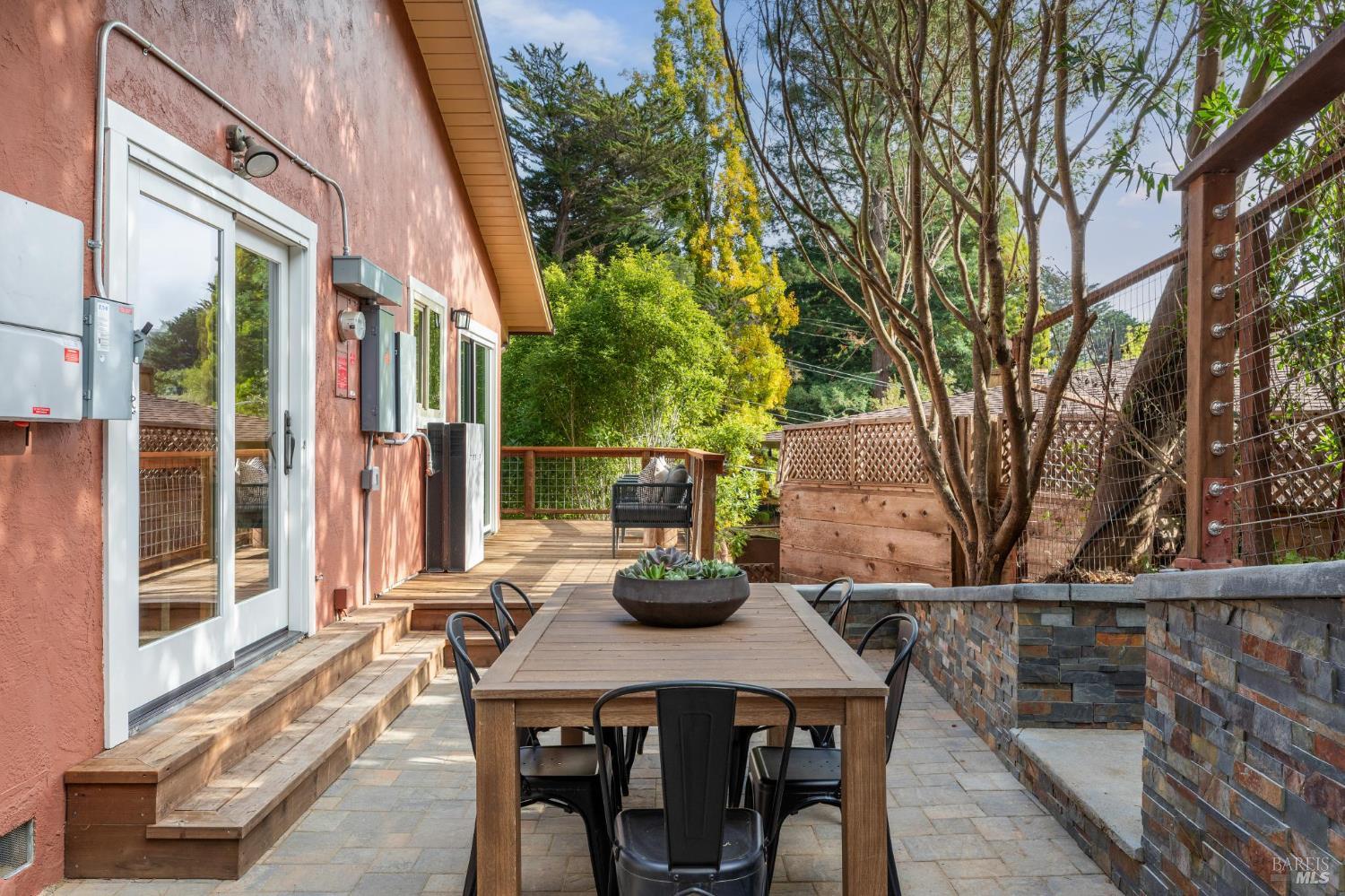 Detail Gallery Image 41 of 62 For 362 Pine Hill Rd, Mill Valley,  CA 94941 - 3 Beds | 2 Baths