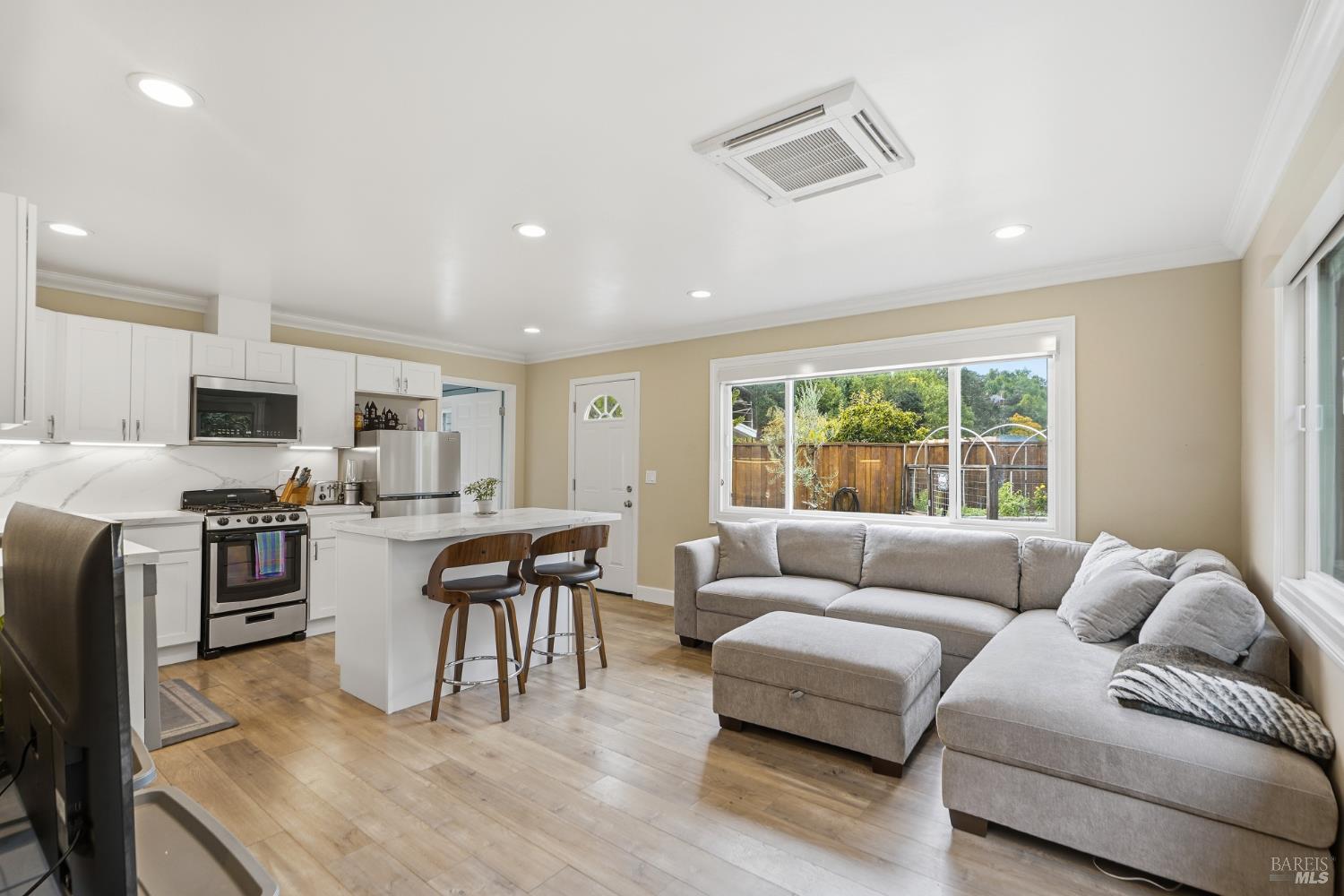 Detail Gallery Image 26 of 40 For 26 Brassie Ct, Novato,  CA 94949 - 5 Beds | 3/1 Baths