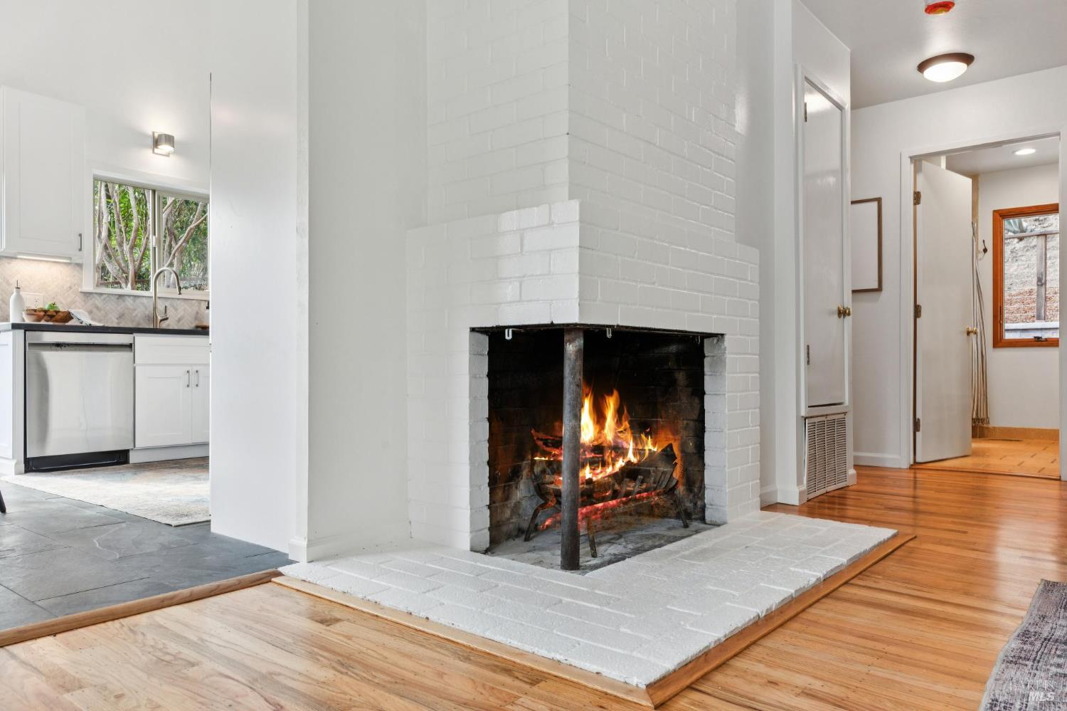 Detail Gallery Image 13 of 62 For 362 Pine Hill Rd, Mill Valley,  CA 94941 - 3 Beds | 2 Baths