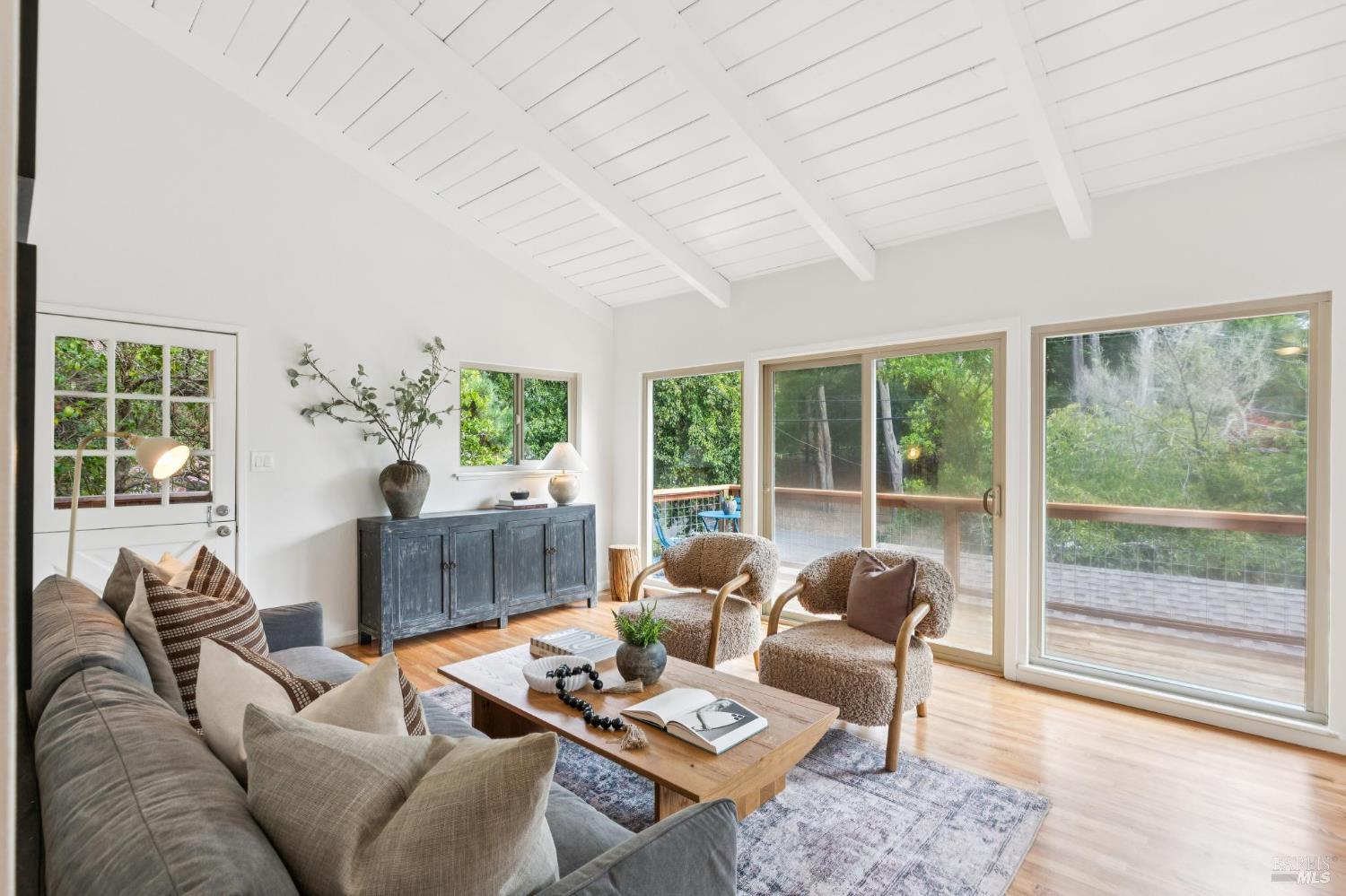 Detail Gallery Image 9 of 62 For 362 Pine Hill Rd, Mill Valley,  CA 94941 - 3 Beds | 2 Baths