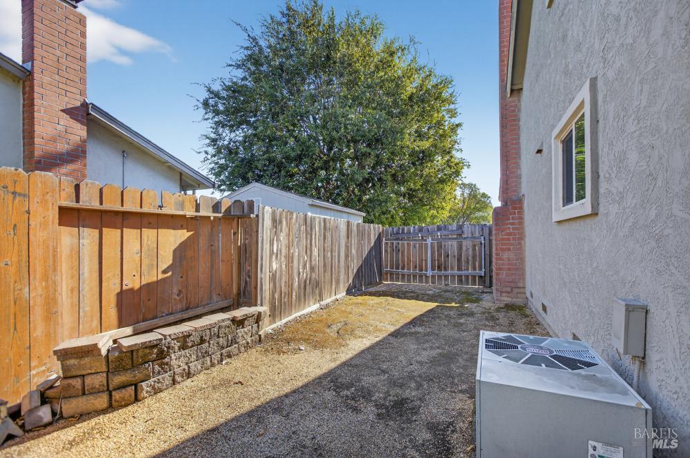 Detail Gallery Image 54 of 62 For 2321 Channing Pl, Fairfield,  CA 94533 - 4 Beds | 2 Baths