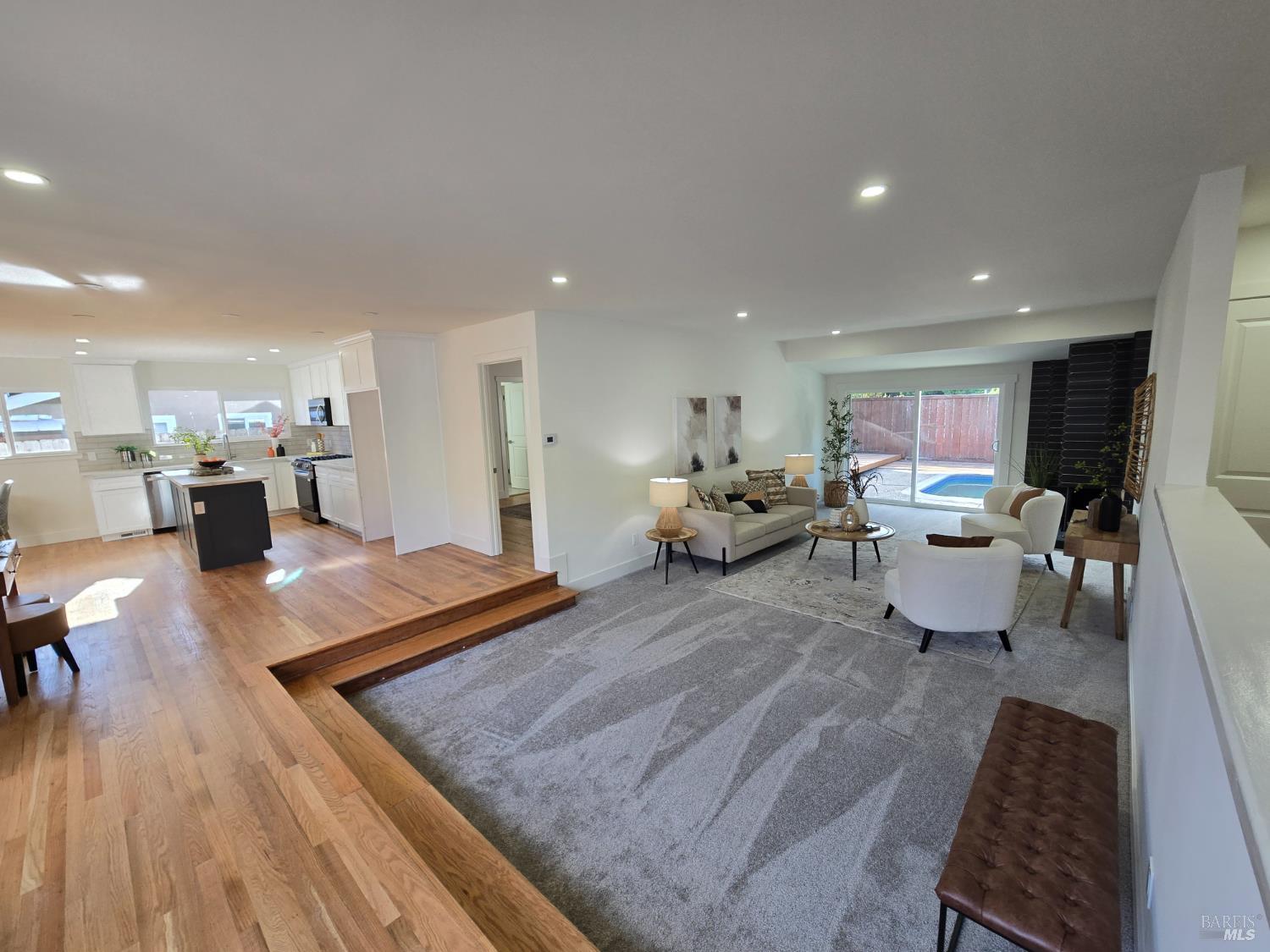 Detail Gallery Image 8 of 31 For 19 Unionstone Dr, San Rafael,  CA 94903 - 3 Beds | 2 Baths