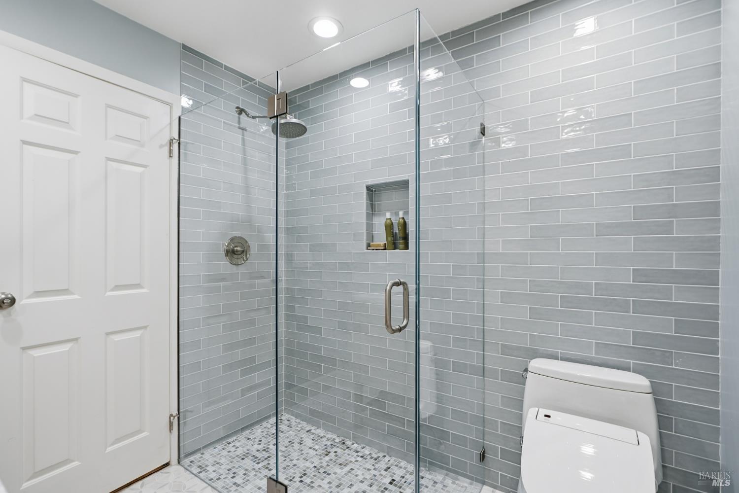 Detail Gallery Image 22 of 40 For 26 Brassie Ct, Novato,  CA 94949 - 5 Beds | 3/1 Baths