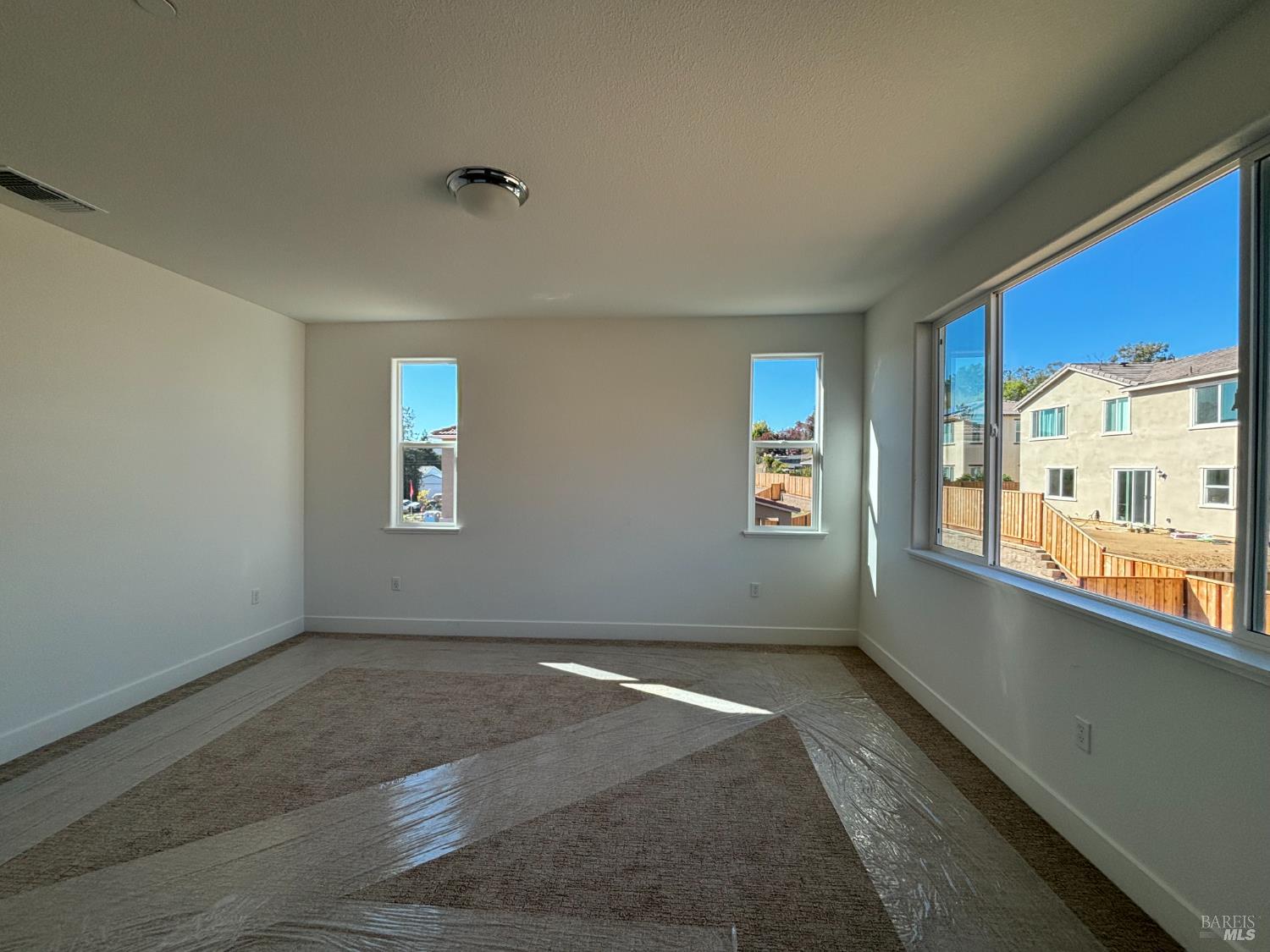 Detail Gallery Image 5 of 5 For 223 Echols Dr, Martinez,  CA 94553 - 3 Beds | 2/1 Baths