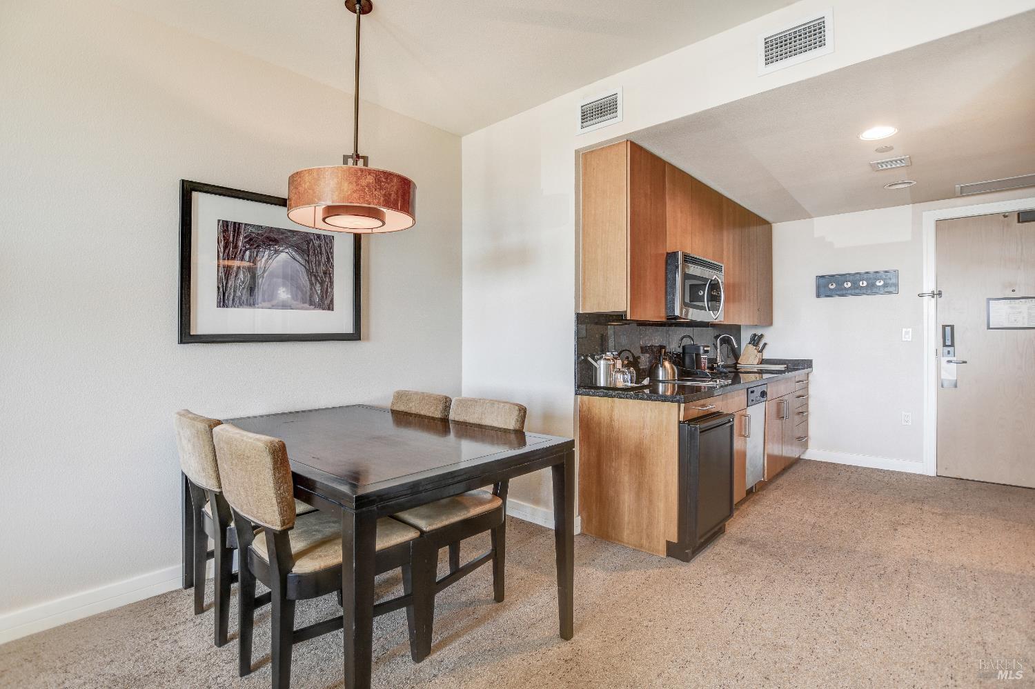 Detail Gallery Image 2 of 40 For 1314 Mckinstry St #2056,  Napa,  CA 94559 - 1 Beds | 1 Baths