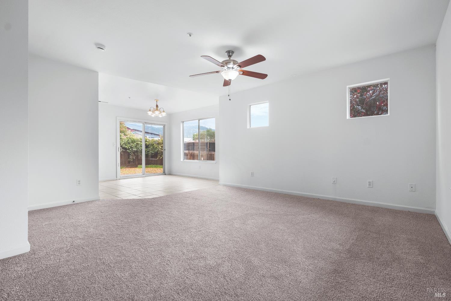 Detail Gallery Image 6 of 30 For 12 Alana Way, Cloverdale,  CA 95425 - 3 Beds | 1/1 Baths