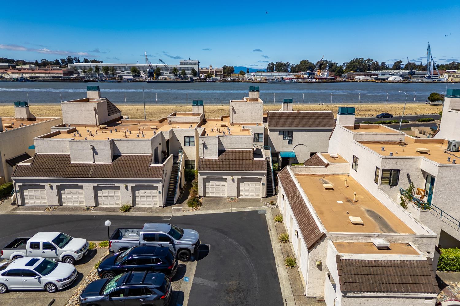 Detail Gallery Image 41 of 56 For 171 Nantucket Ln, Vallejo,  CA 94590 - 1 Beds | 1 Baths