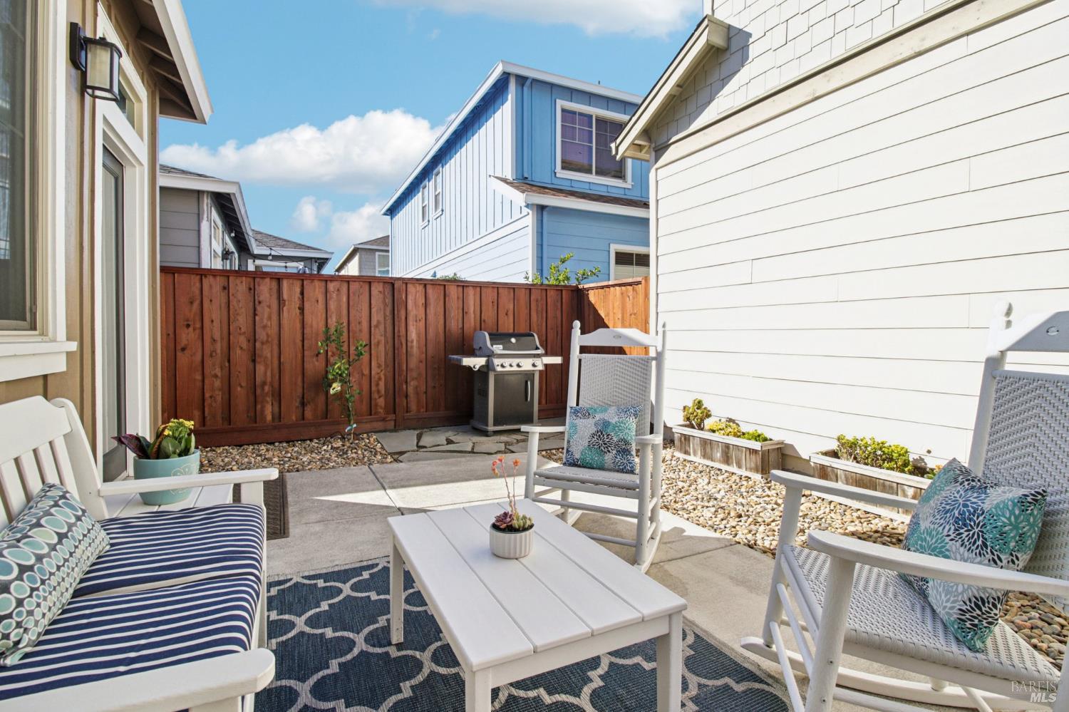 Detail Gallery Image 21 of 26 For 2455 Avignon Cir, Santa Rosa,  CA 95403 - 3 Beds | 2 Baths