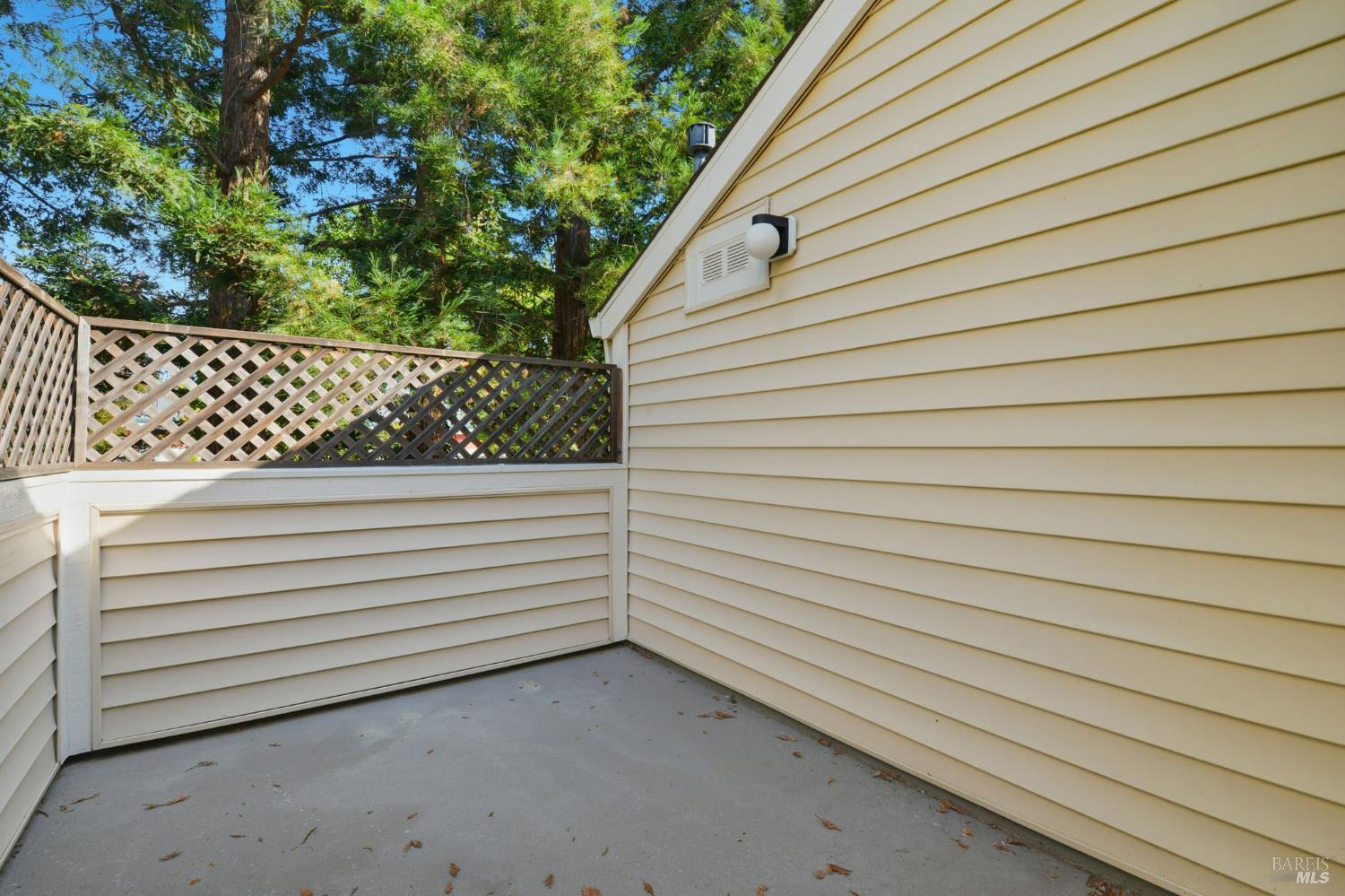 Detail Gallery Image 24 of 27 For 4632 Melody Dr #E,  Concord,  CA 94521 - 2 Beds | 2 Baths